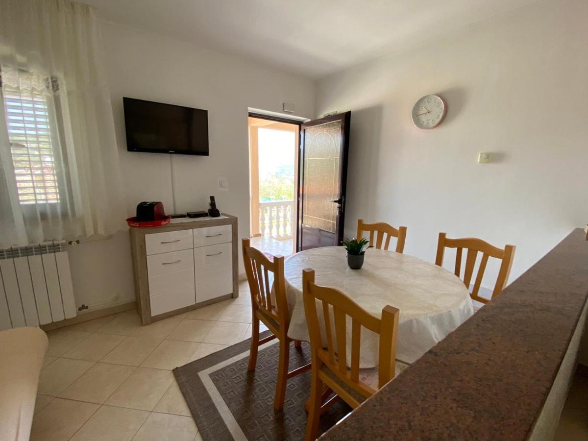 Apartment Giana *