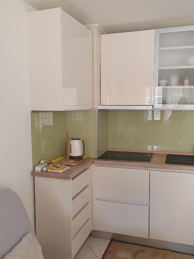 Giana Apartment *